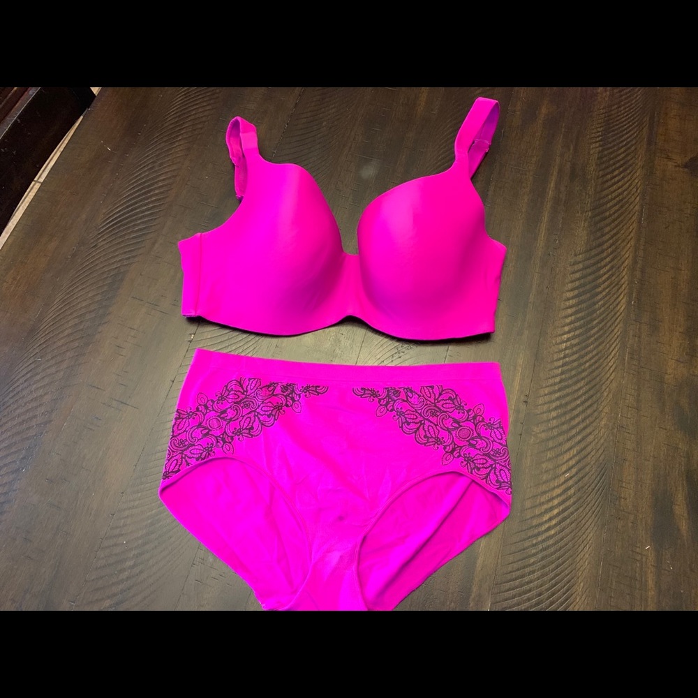 Ambrielle bra and panty set